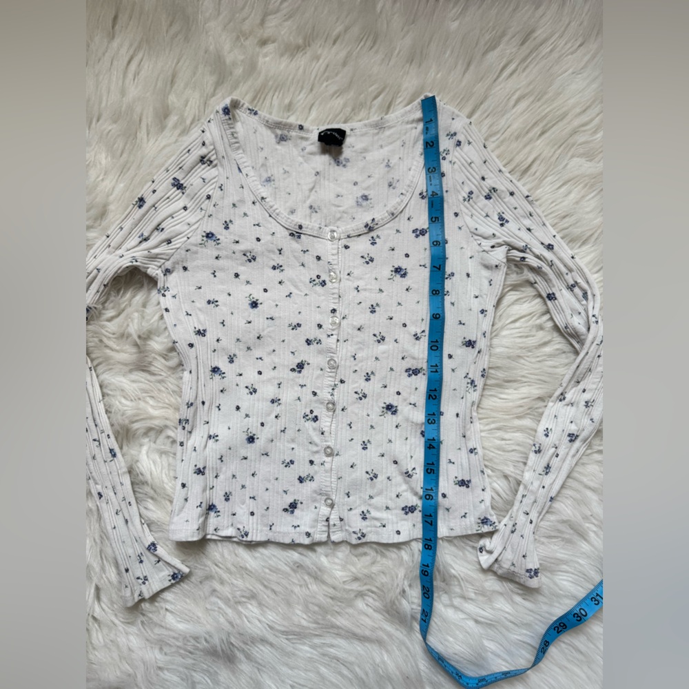 Floral Button-Down Sleepwear Top - Picture 3 of 7